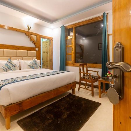 Bed and Breakfast Golden Oak Šimla Exteriér fotografie