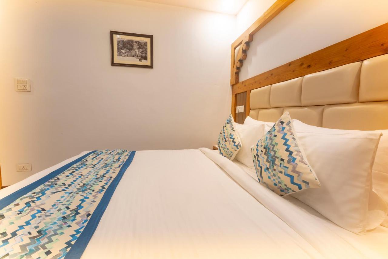 Bed and Breakfast Golden Oak Šimla Exteriér fotografie