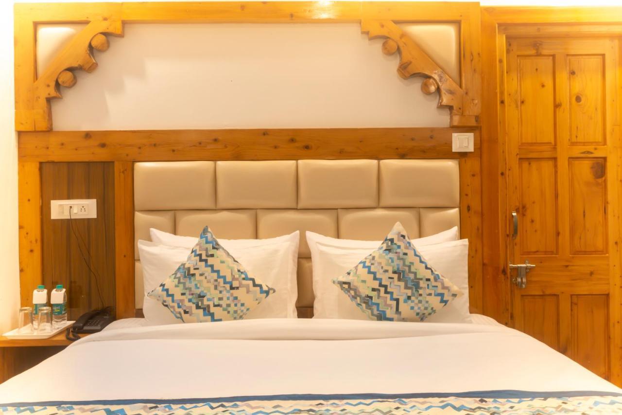 Bed and Breakfast Golden Oak Šimla Exteriér fotografie